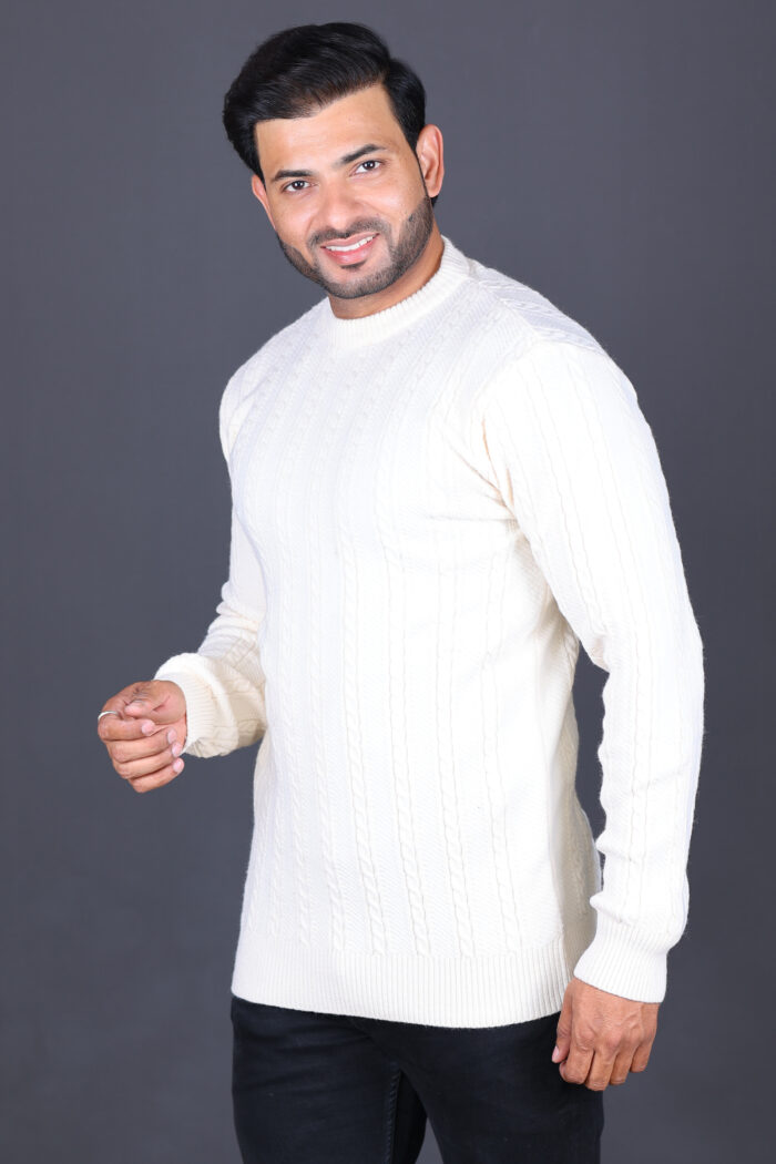 CABLE KNIT ROUND NECH SWEATER - Image 4